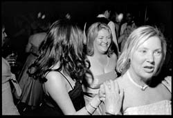 F0305041_12