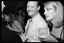 F0305045_33