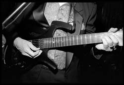 F0305049_19